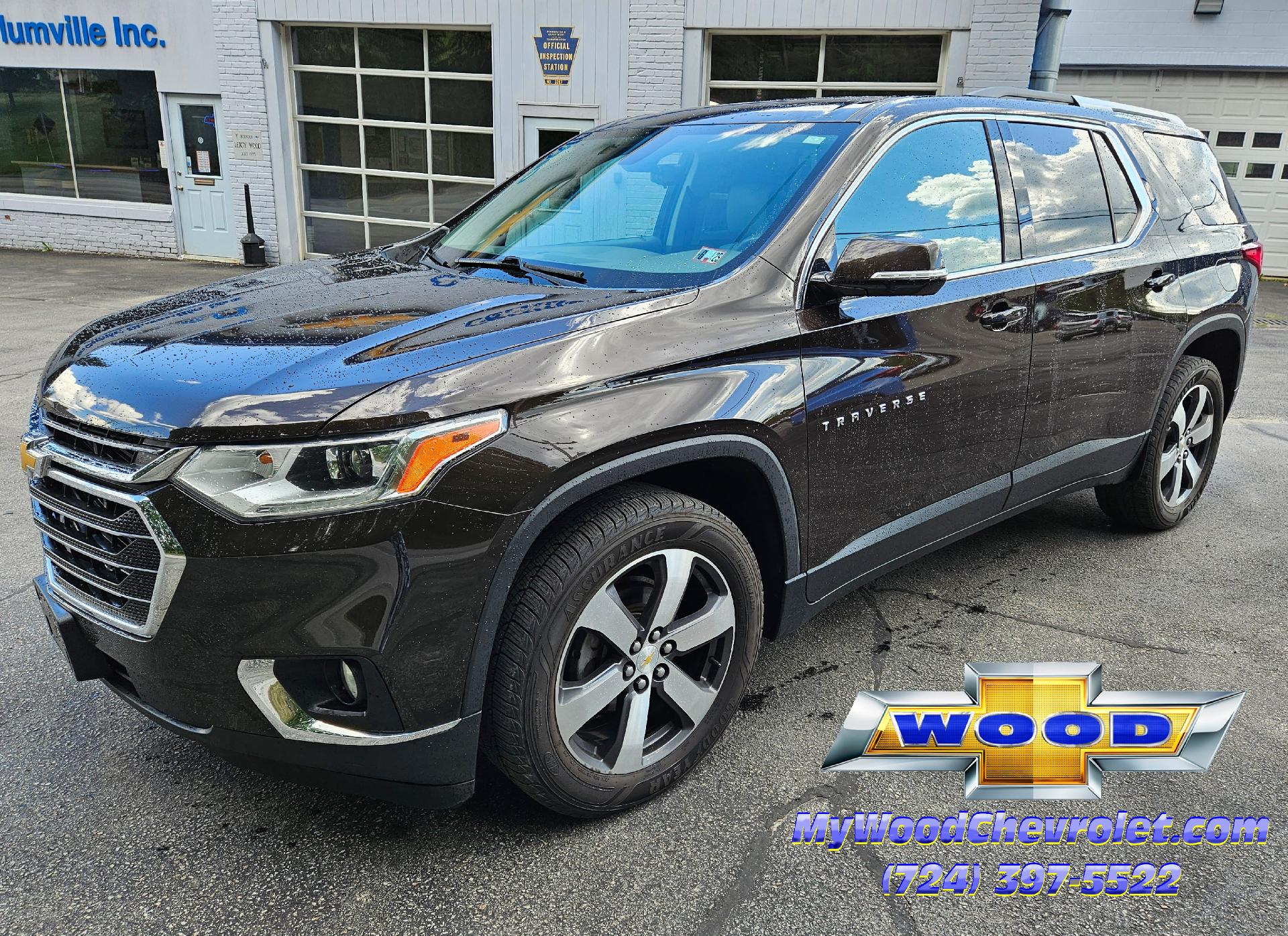 Used 2018 Chevrolet Traverse 3LT with VIN 1GNEVHKW9JJ180671 for sale in Home, PA