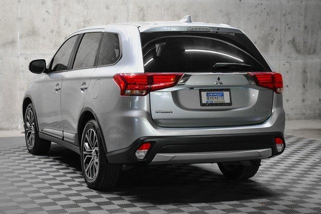 2017 Mitsubishi Outlander Vehicle Photo in EVERETT, WA 98203-5662