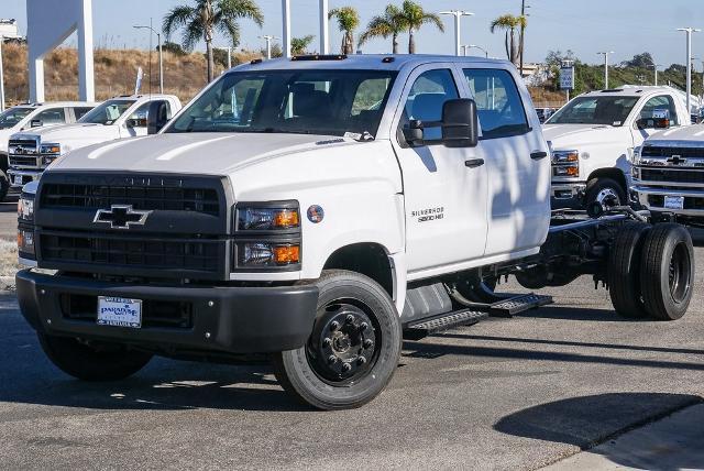 2023 Chevrolet Silverado Chassis Cab Vehicle Photo in VENTURA, CA 93003-8585