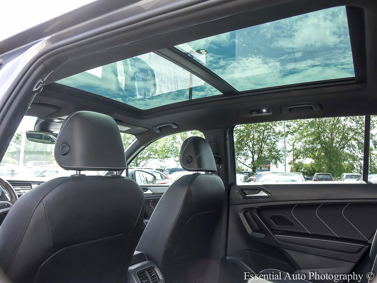 2023 Volkswagen Tiguan Vehicle Photo in Plainfield, IL 60586