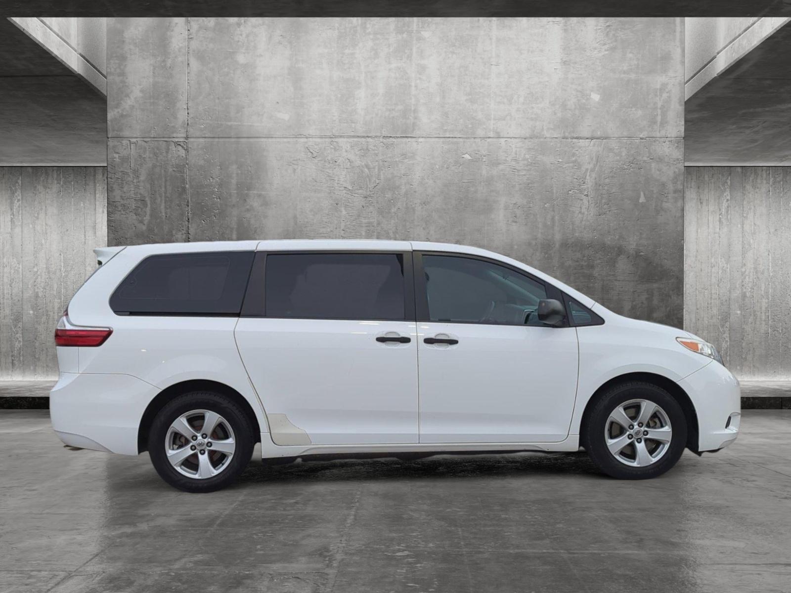 2015 Toyota Sienna Vehicle Photo in Ft. Myers, FL 33907