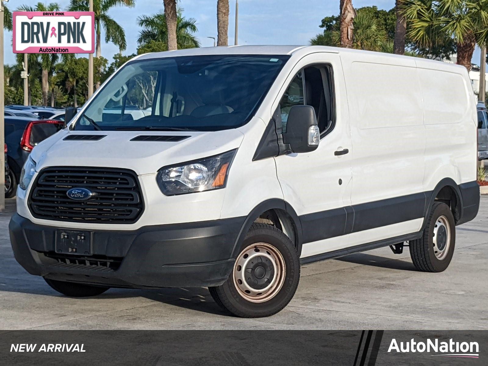 2019 Ford Transit Van Vehicle Photo in Davie, FL 33331