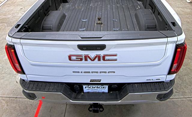 2023 GMC Sierra 3500 HD Vehicle Photo in HANNIBAL, MO 63401-5401