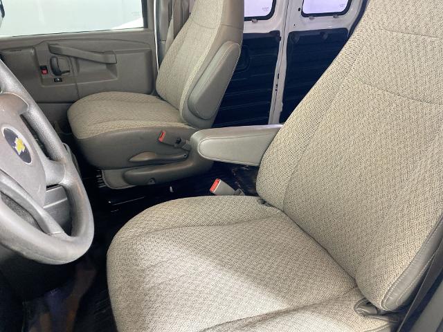 2017 Chevrolet Express Cargo Van Vehicle Photo in ALLIANCE, OH 44601-4622