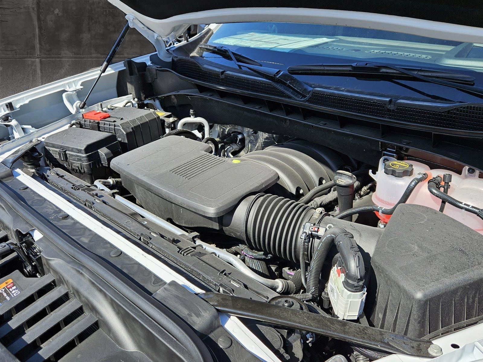 2025 Chevrolet Silverado 1500 Vehicle Photo in NORTH RICHLAND HILLS, TX 76180-7199