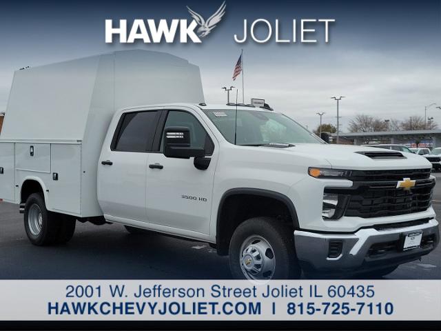 2024 Chevrolet Silverado 3500 HD CC Vehicle Photo in JOLIET, IL 60435-8135