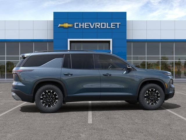 2024 Chevrolet Traverse Vehicle Photo in SAINT JAMES, NY 11780-3219