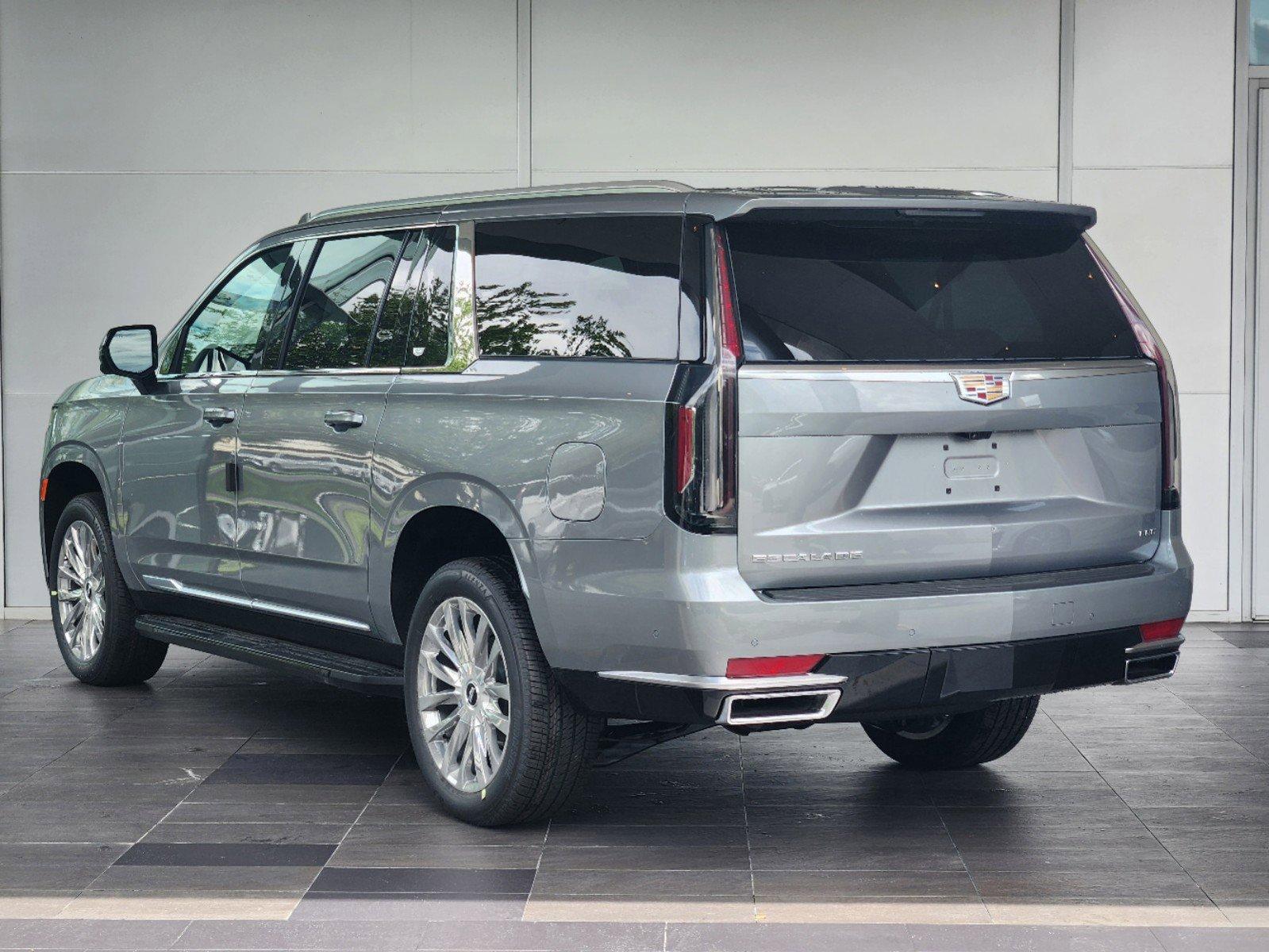 2024 Cadillac Escalade ESV Vehicle Photo in HOUSTON, TX 77079-1502