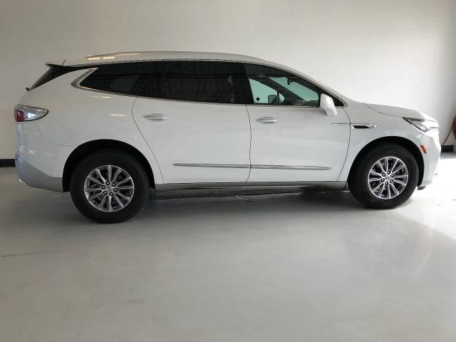 Used 2024 Buick Enclave Essence with VIN 5GAERBKW7RJ120024 for sale in Lexington, IL