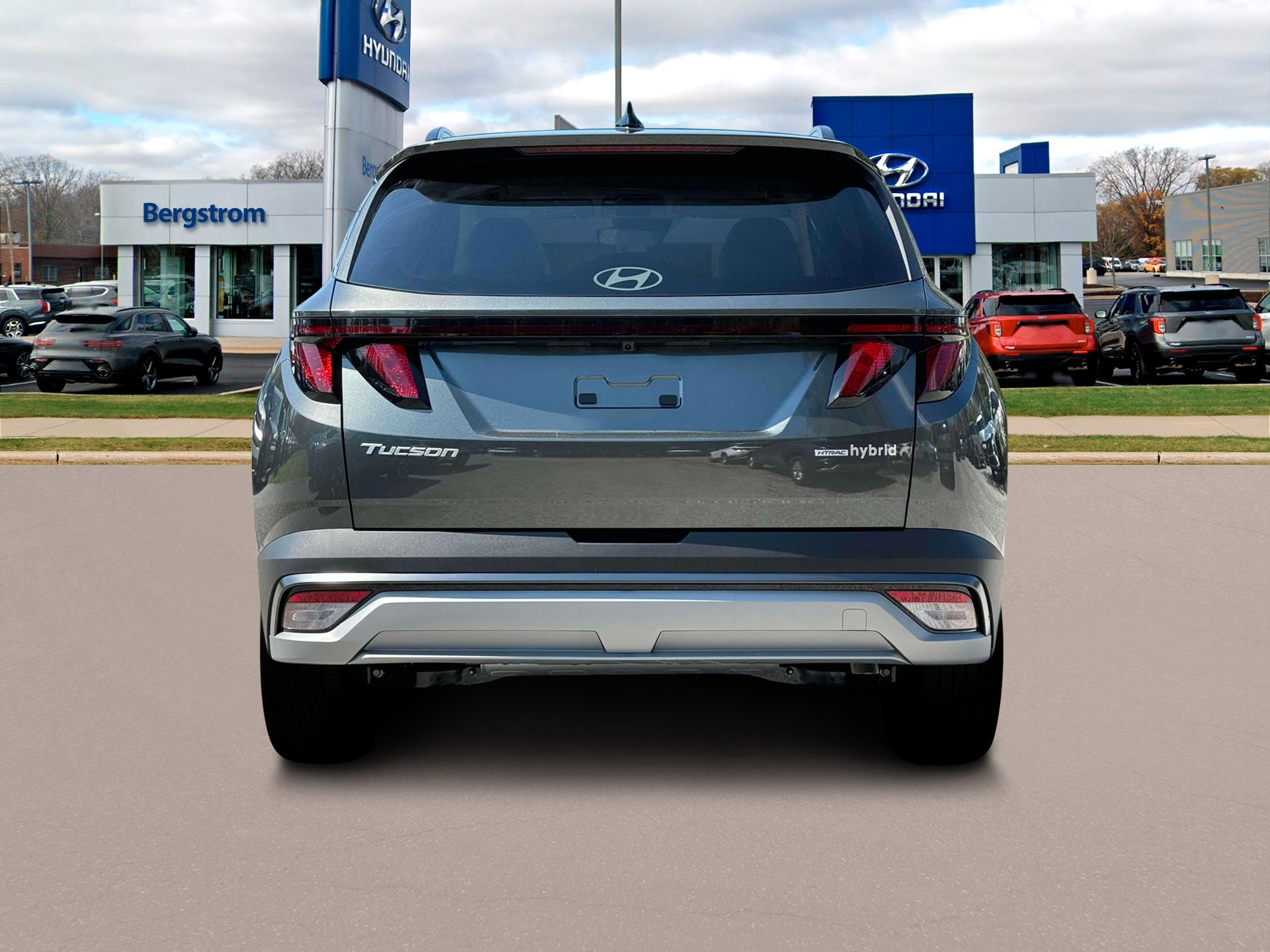 2025 Hyundai TUCSON Hybrid Vehicle Photo in Green Bay, WI 54304