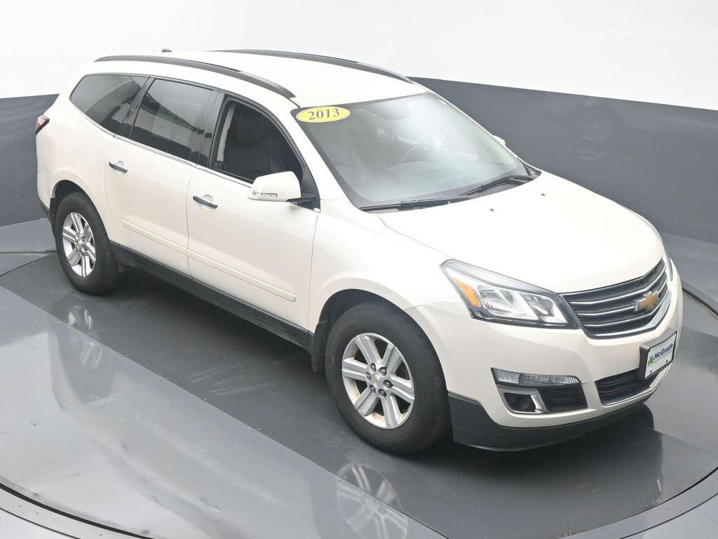 2013 Chevrolet Traverse Vehicle Photo in Cedar Rapids, IA 52402