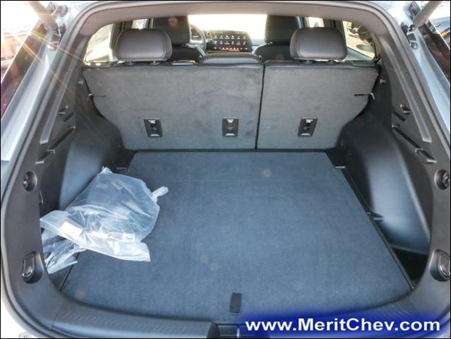 2025 Chevrolet Equinox EV Vehicle Photo in MAPLEWOOD, MN 55119-4794