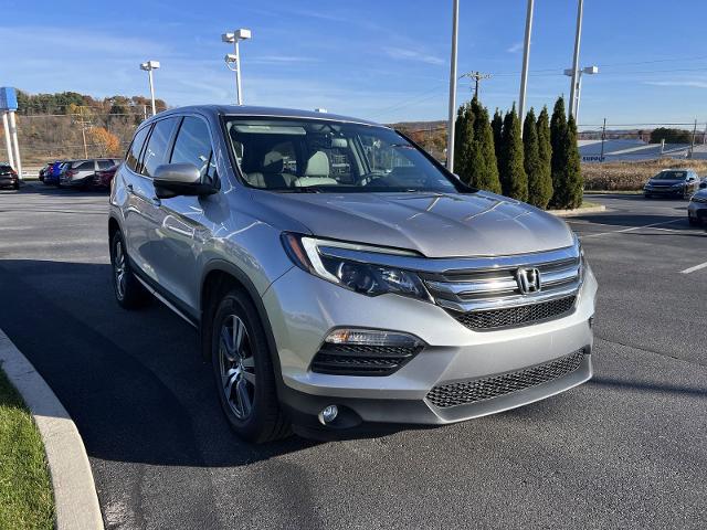 2017 Honda Pilot Vehicle Photo in INDIANA, PA 15701-1897