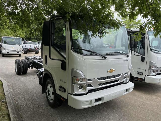 2025 Chevrolet 3500 HG LCF Gas Vehicle Photo in ALCOA, TN 37701-3235