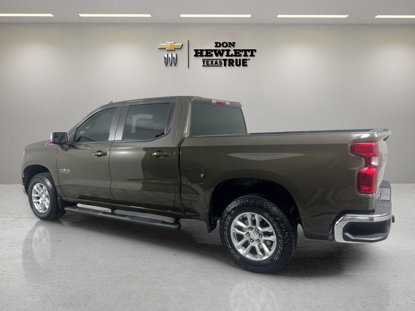 Used 2023 Chevrolet Silverado 1500 LT with VIN 1GCUDDED5PZ239638 for sale in Georgetown, TX