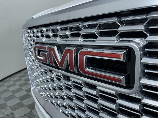 2024 GMC Yukon XL Vehicle Photo in GILBERT, AZ 85297-0402