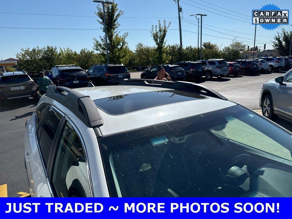 2022 Subaru Outback Vehicle Photo in Saint Charles, IL 60174