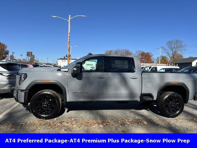 2025 GMC Sierra 2500 HD Vehicle Photo in CHICOPEE, MA 01020-5001