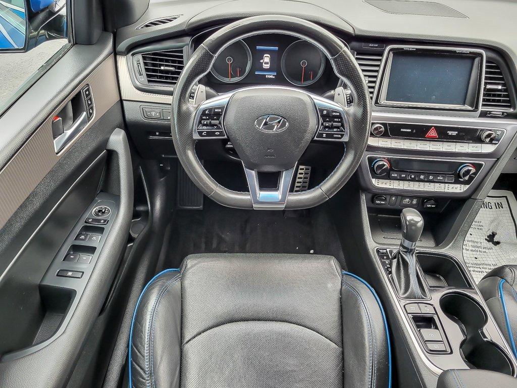 2018 Hyundai SONATA Vehicle Photo in Saint Charles, IL 60174