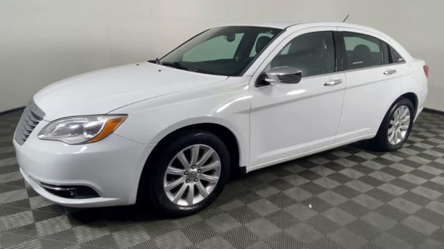 2014 Chrysler 200 Vehicle Photo in ALLIANCE, OH 44601-4622