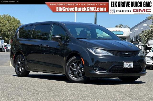 2020 Chrysler Pacifica Vehicle Photo in ELK GROVE, CA 95757-8703