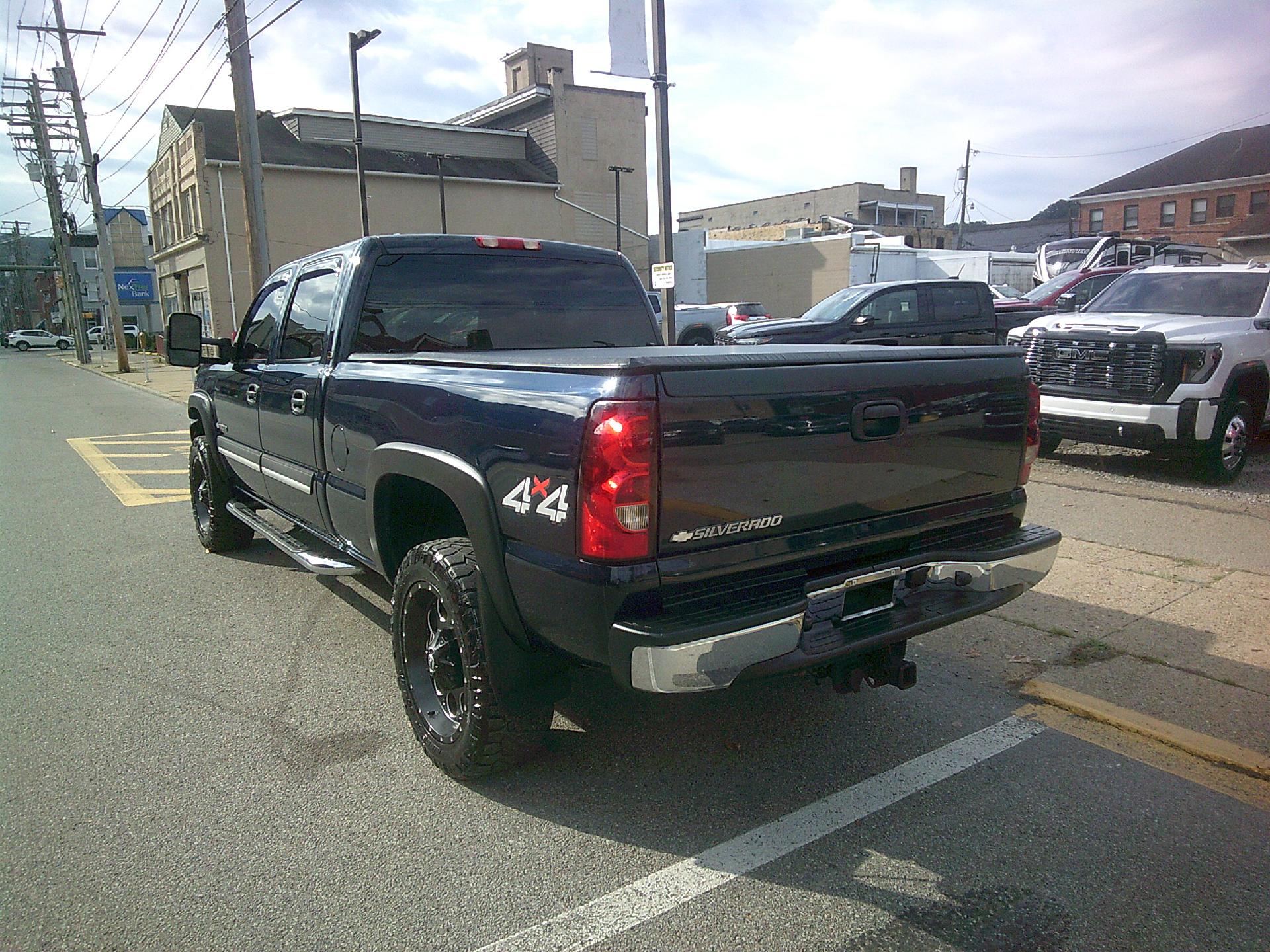 2006 Chevrolet Silverado 2500HD Vehicle Photo in KITTANNING, PA 16201-1536