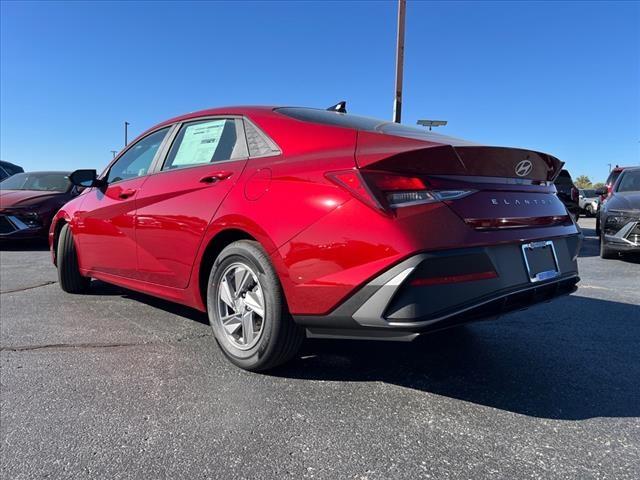 2025 Hyundai ELANTRA Vehicle Photo in O'Fallon, IL 62269