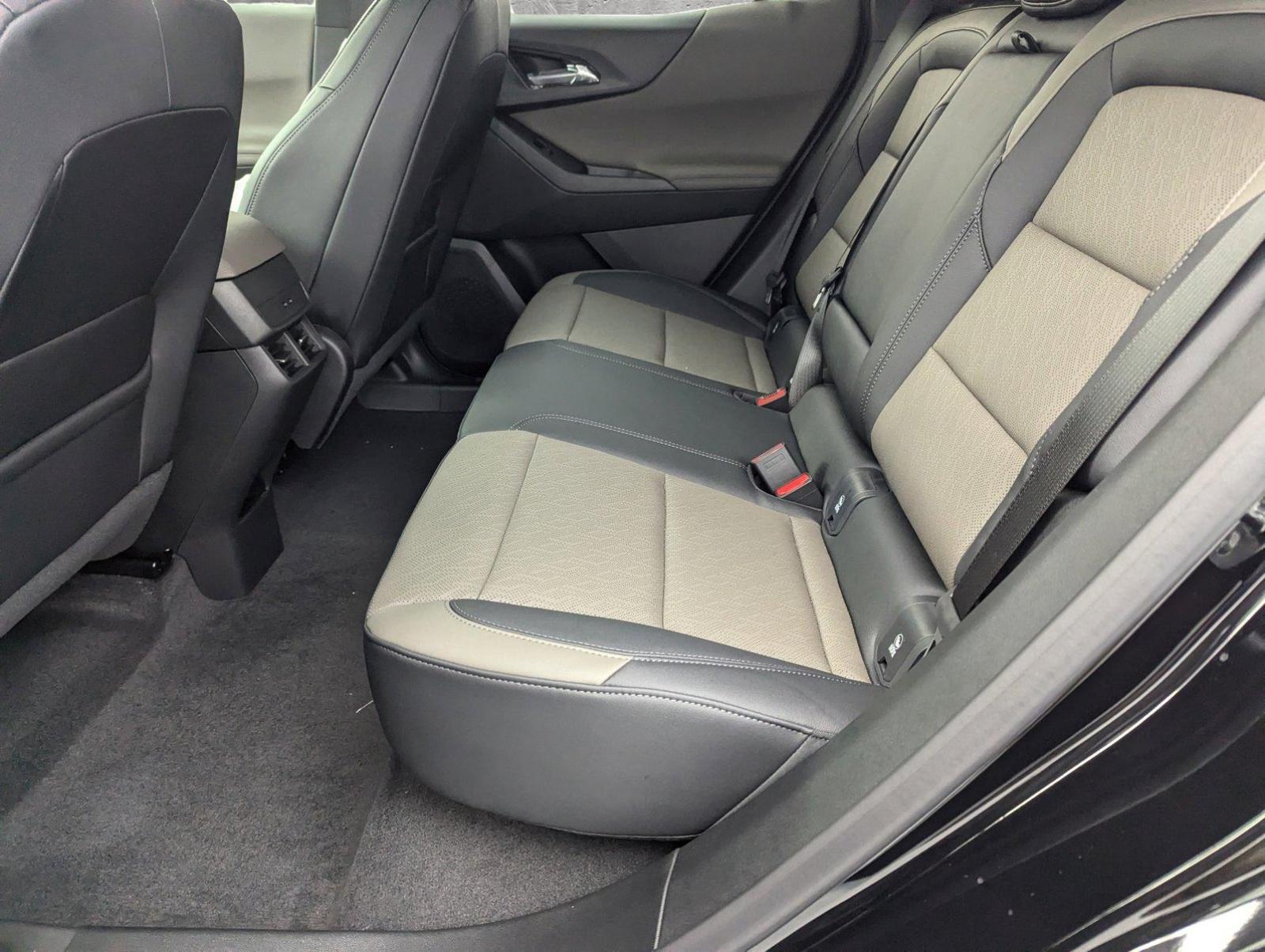 2025 Chevrolet Equinox Vehicle Photo in PEMBROKE PINES, FL 33024-6534