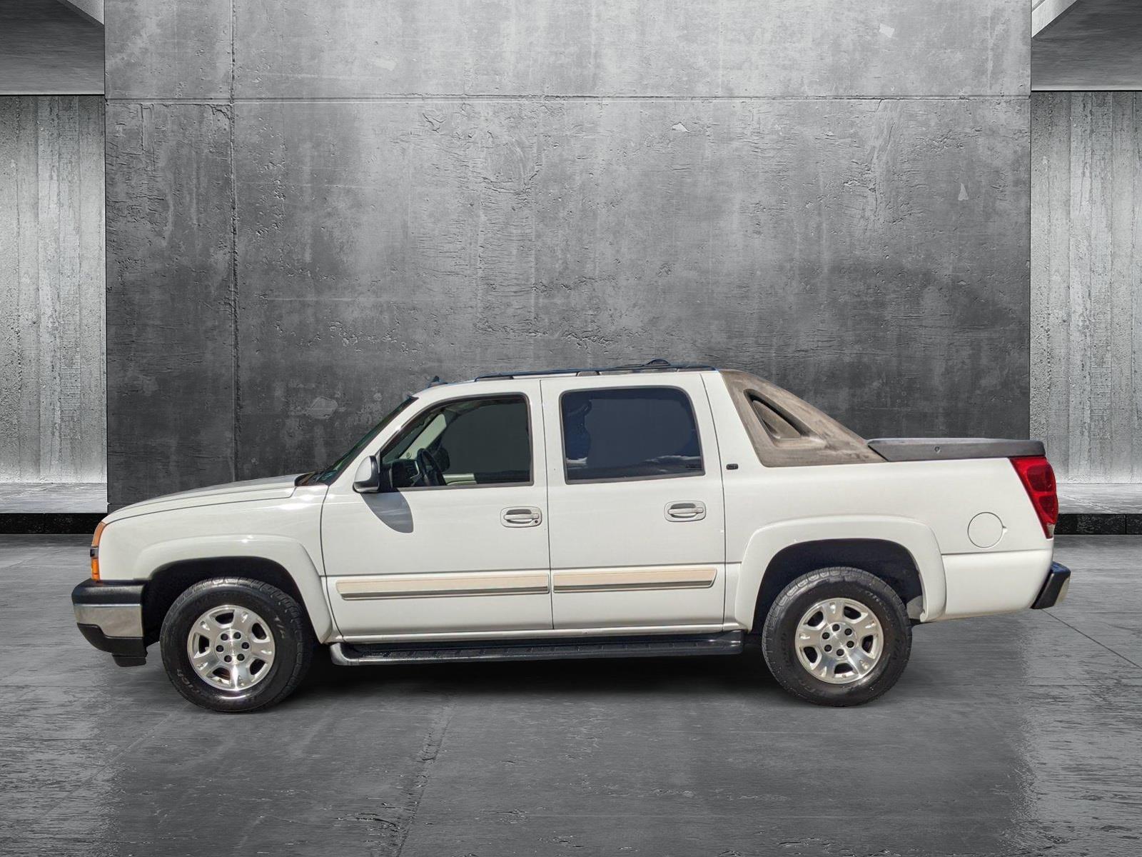 2006 Chevrolet Avalanche Vehicle Photo in PEMBROKE PINES, FL 33024-6534