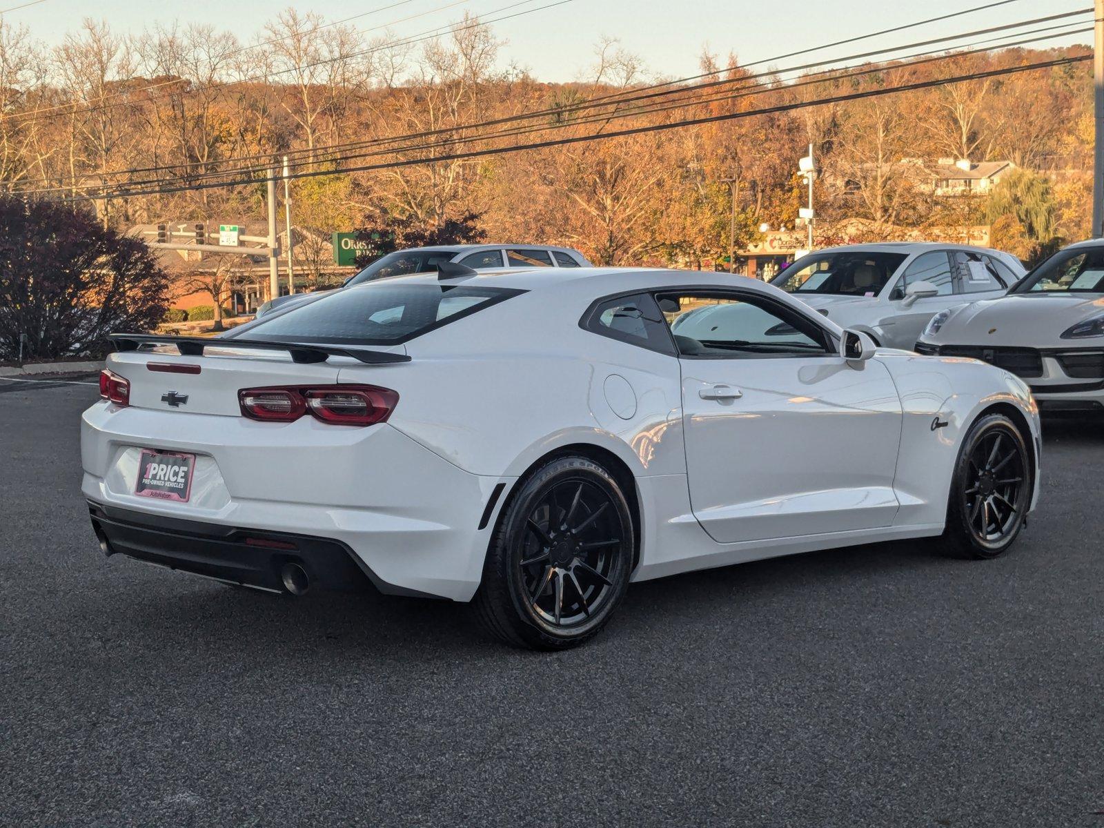 2019 Chevrolet Camaro Vehicle Photo in Towson, MD 21204