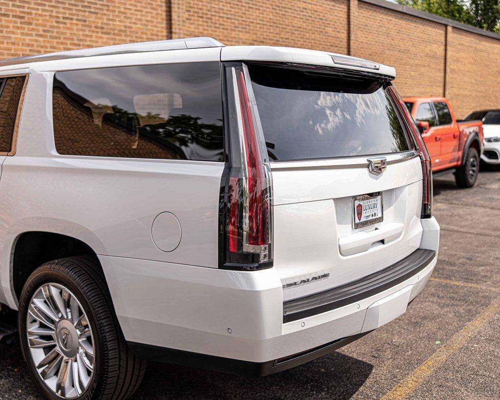 2017 Cadillac Escalade ESV Vehicle Photo in Saint Charles, IL 60174