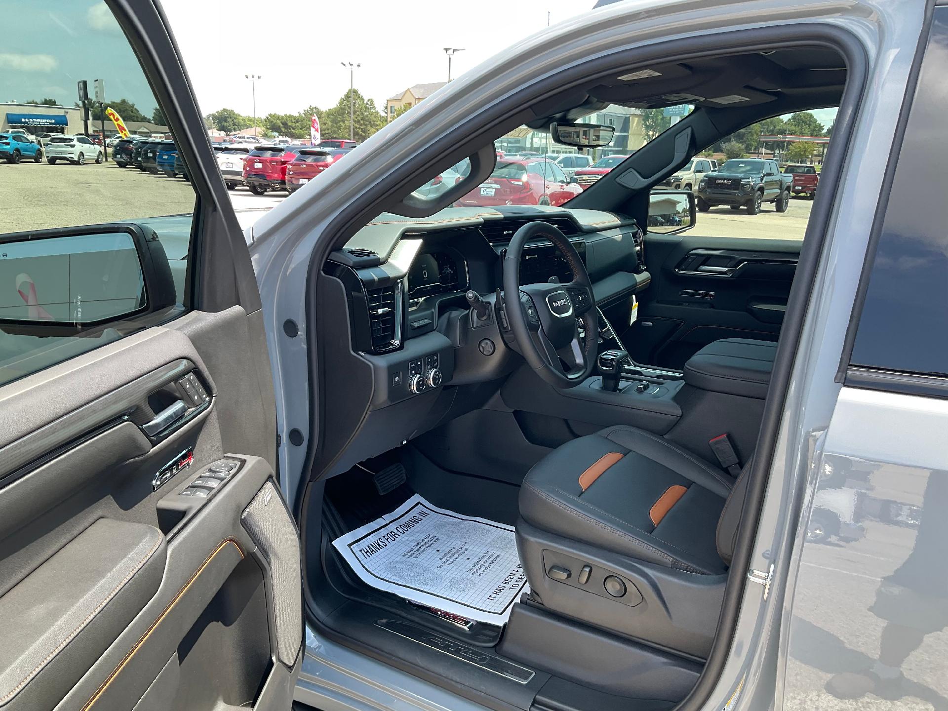 2024 GMC Sierra 1500 Vehicle Photo in PONCA CITY, OK 74601-1036