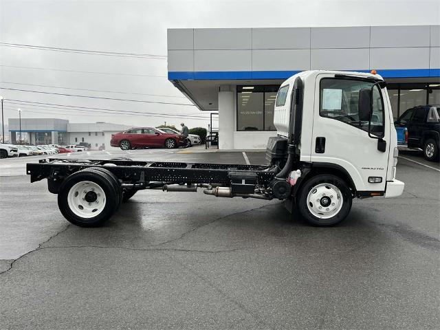 2024 Chevrolet Low Cab Forward 4500 Vehicle Photo in ALCOA, TN 37701-3235