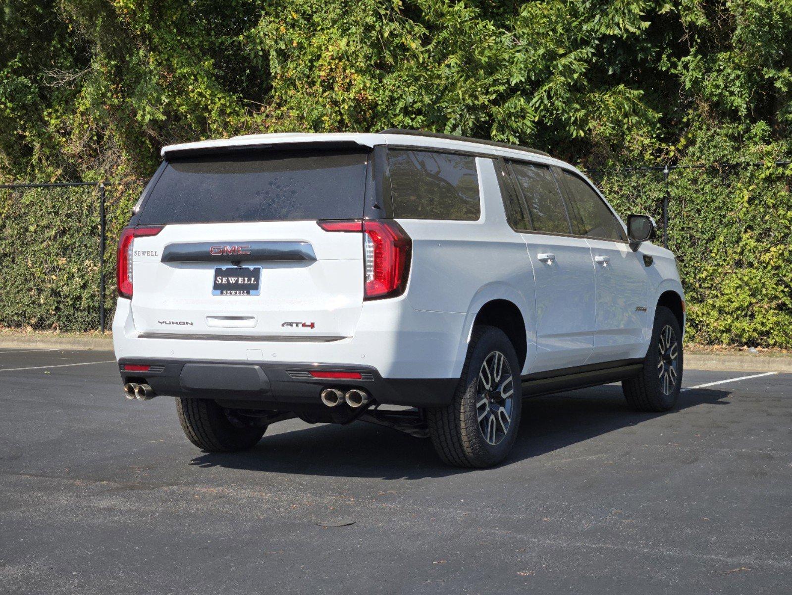 2024 GMC Yukon XL Vehicle Photo in DALLAS, TX 75209-3016