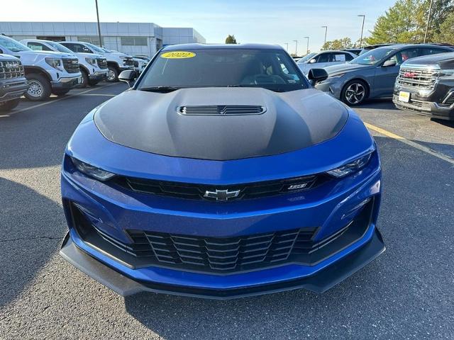 2022 Chevrolet Camaro Vehicle Photo in COLUMBIA, MO 65203-3903