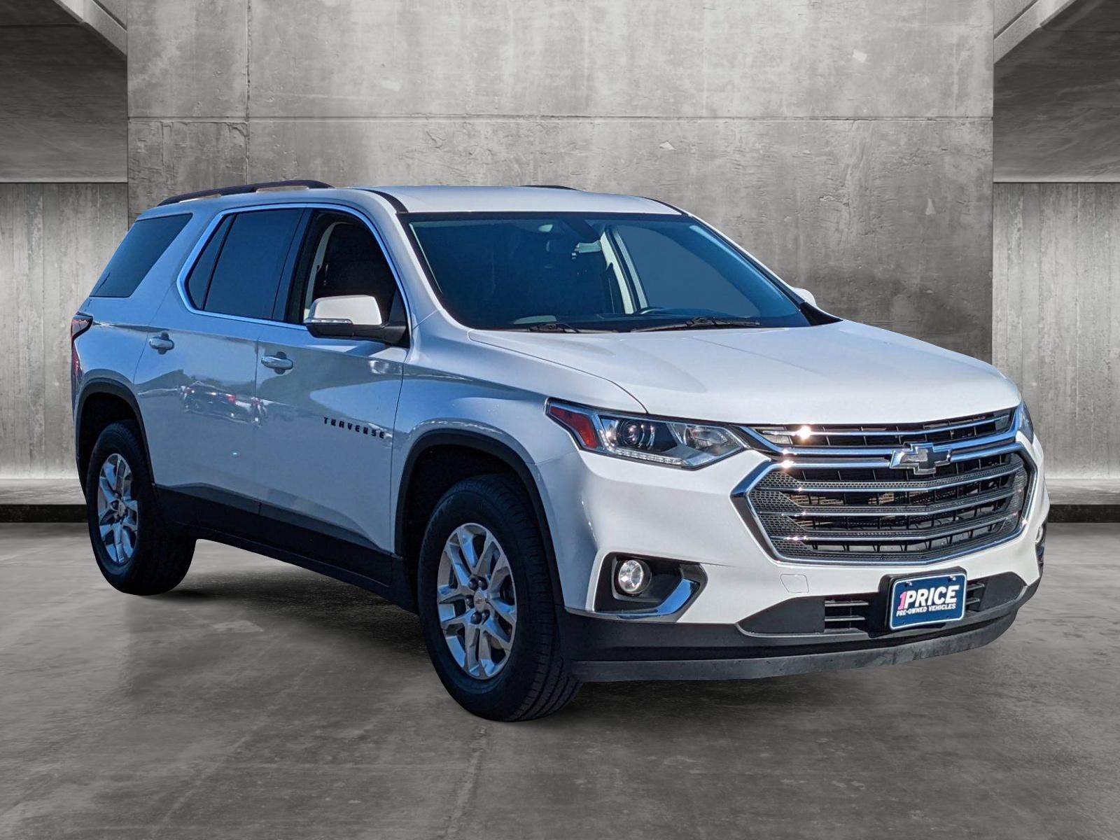 2021 Chevrolet Traverse Vehicle Photo in VALENCIA, CA 91355-1705