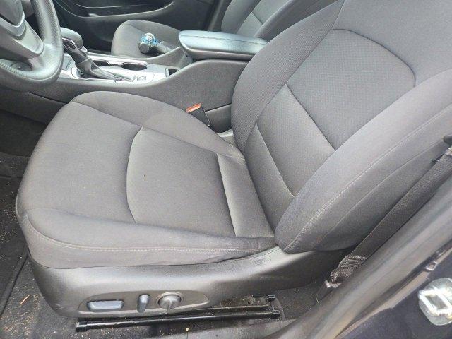 2022 Chevrolet Malibu Vehicle Photo in EVERETT, WA 98203-5662