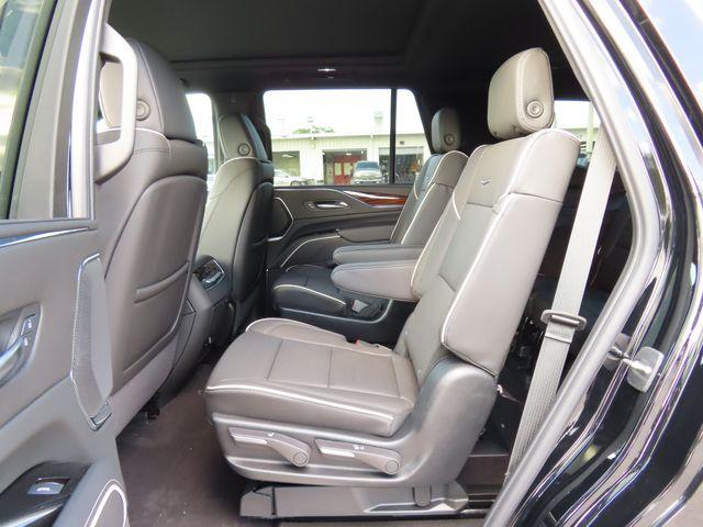 2024 Cadillac Escalade ESV Vehicle Photo in DELRAY BEACH, FL 33483-3294