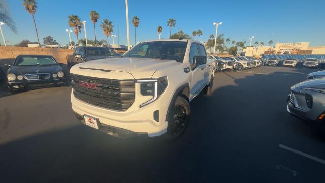 2025 GMC Sierra 1500 Vehicle Photo in ANAHEIM, CA 92806-5612