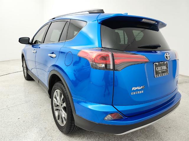 2018 Toyota RAV4 Vehicle Photo in Grapevine, TX 76051