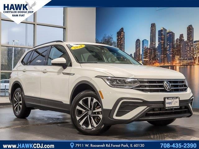 2024 Volkswagen Tiguan Vehicle Photo in Saint Charles, IL 60174