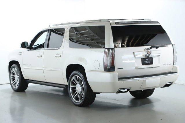 2012 Cadillac Escalade ESV Vehicle Photo in BEACHWOOD, OH 44122-4298