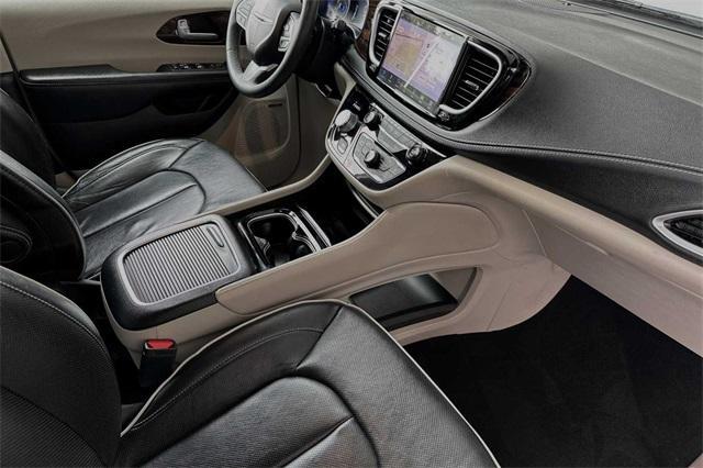 2022 Chrysler Pacifica Vehicle Photo in ELK GROVE, CA 95757-8703