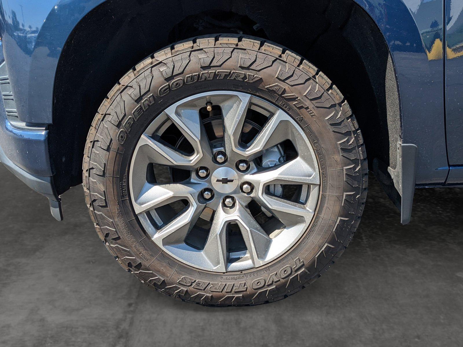 2021 Chevrolet Silverado 1500 Vehicle Photo in VALENCIA, CA 91355-1705