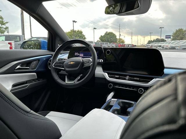 2024 Chevrolet Equinox EV Vehicle Photo in GREELEY, CO 80634-4125