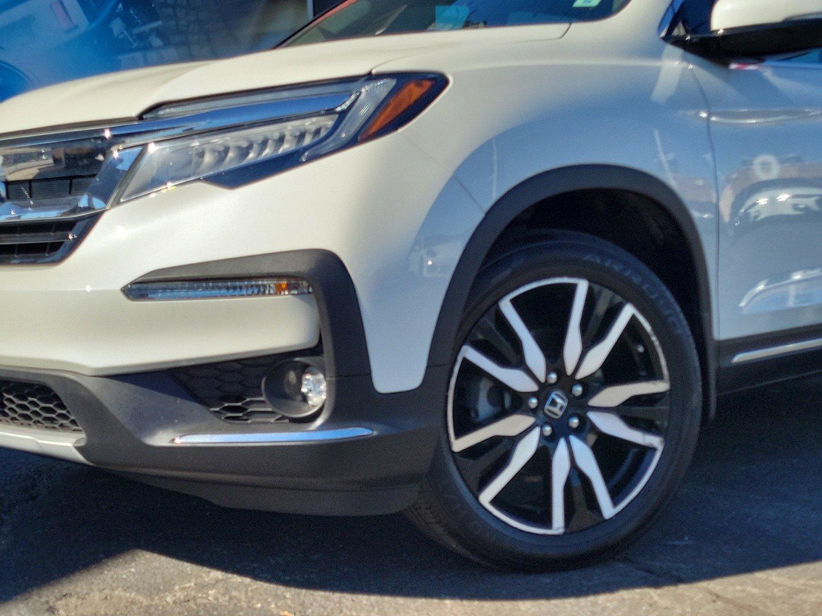 2019 Honda Pilot Vehicle Photo in Saint Charles, IL 60174