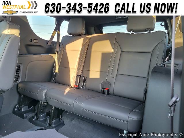 2024 Chevrolet Suburban Vehicle Photo in AURORA, IL 60503-9326