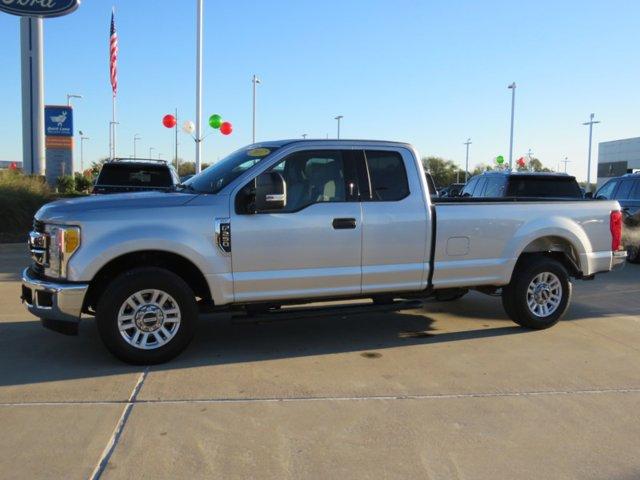 Used 2017 Ford F-250 Super Duty XLT with VIN 1FT7X2A61HEB28254 for sale in Temple, TX