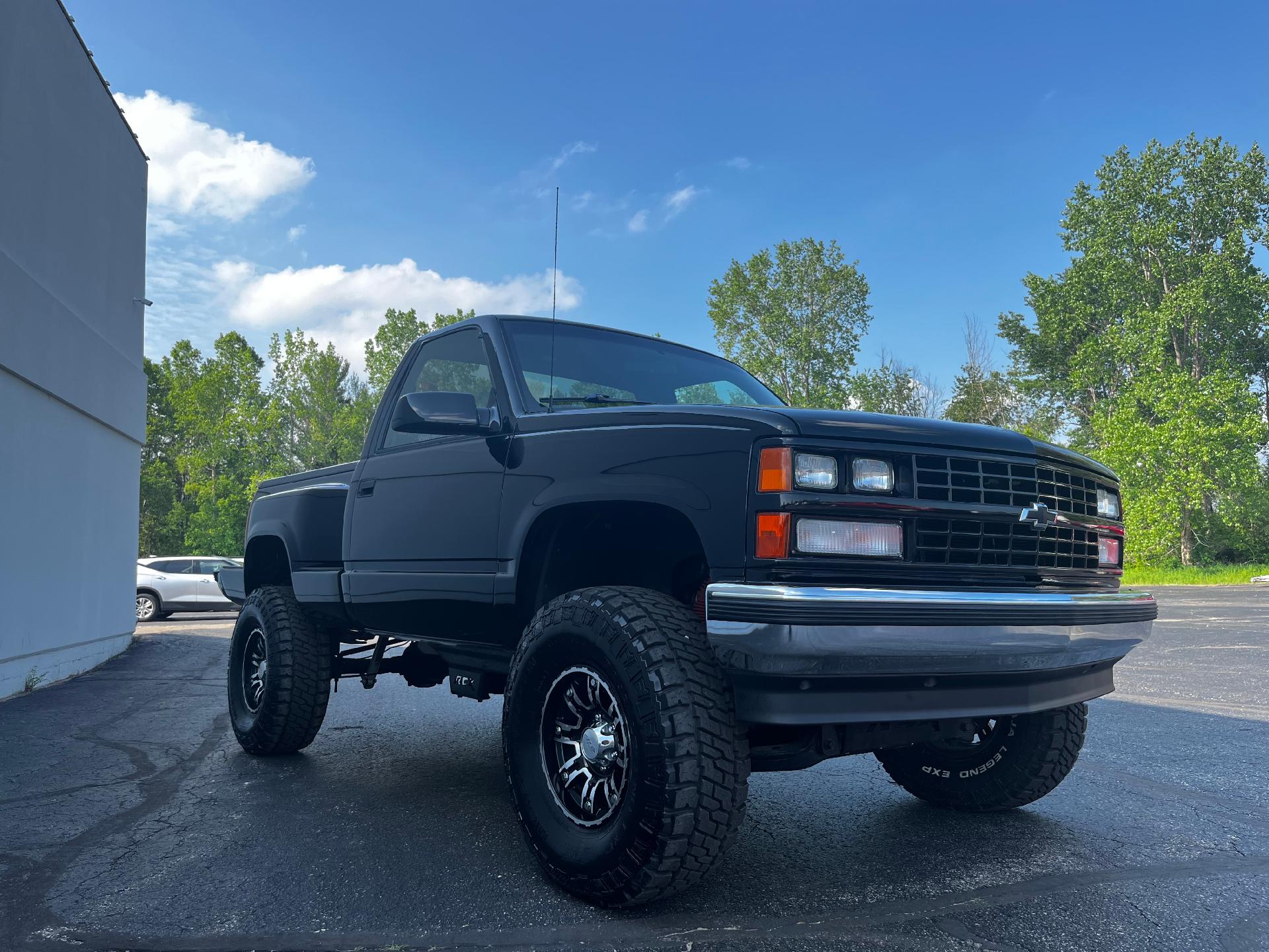 1988 Chevrolet 1/2 Ton Pickups Vehicle Photo in CLARE, MI 48617-9414