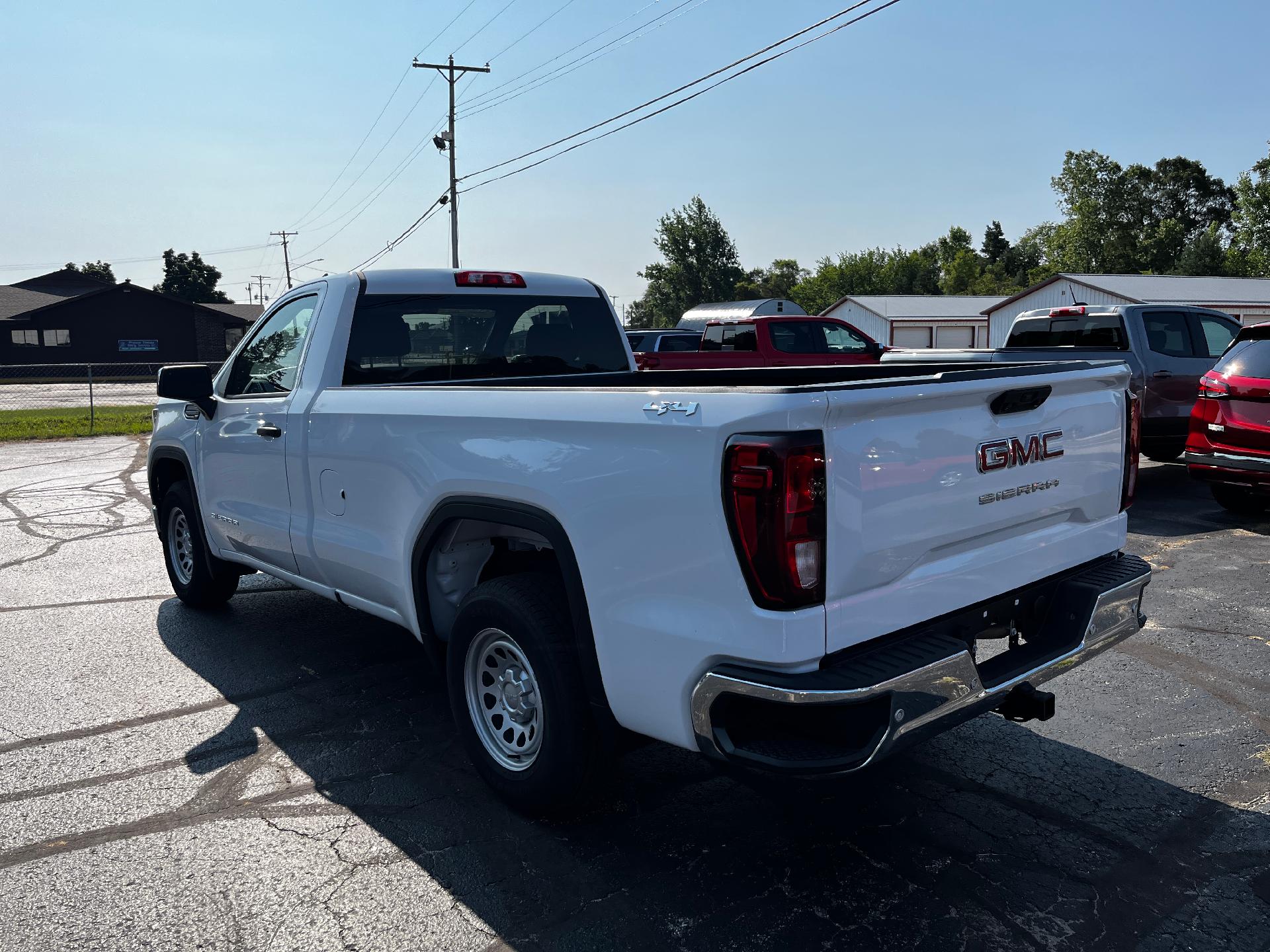 2024 GMC Sierra 1500 Vehicle Photo in CLARE, MI 48617-9414